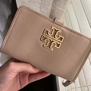 Authentic Tory Burch Wallet💗💗💗
